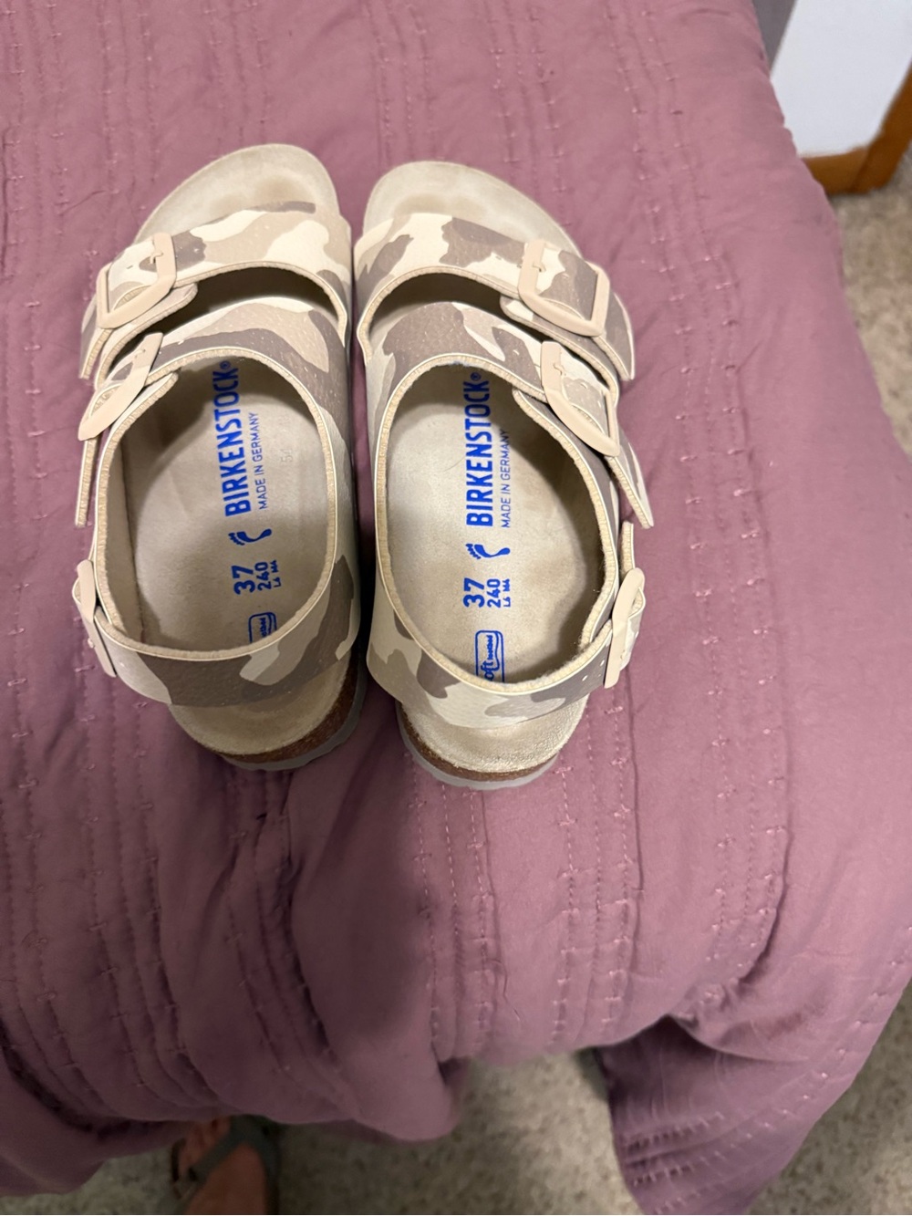 Birkenstock Arizona Sandal in Beige Camo worn inside for 3 hrs